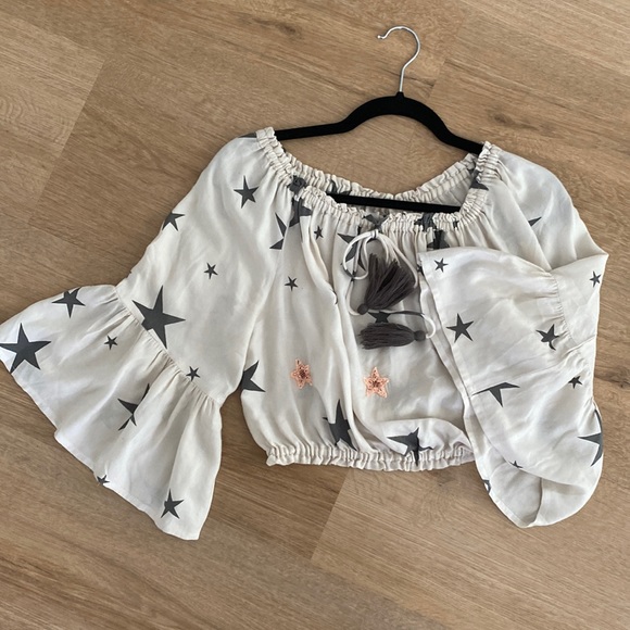 Tops - Surf Gypsy Star Print Crop top